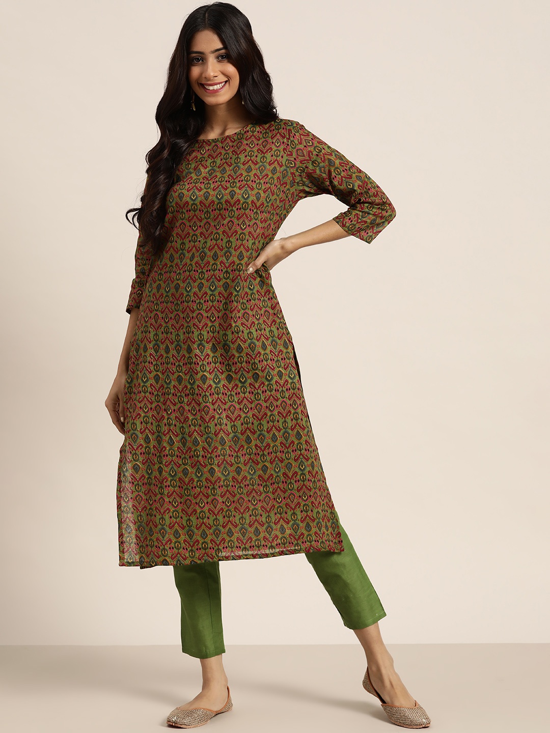 

Sangria Women Green & Pink Pure Cotton Ethnic Motif Printed Kurta with Trousers