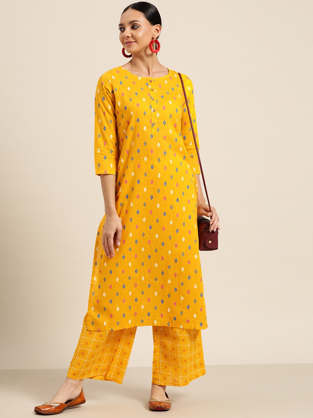 

Sangria Women Yellow & White Printed Regular Pure Cotton Kurta with Palazzos