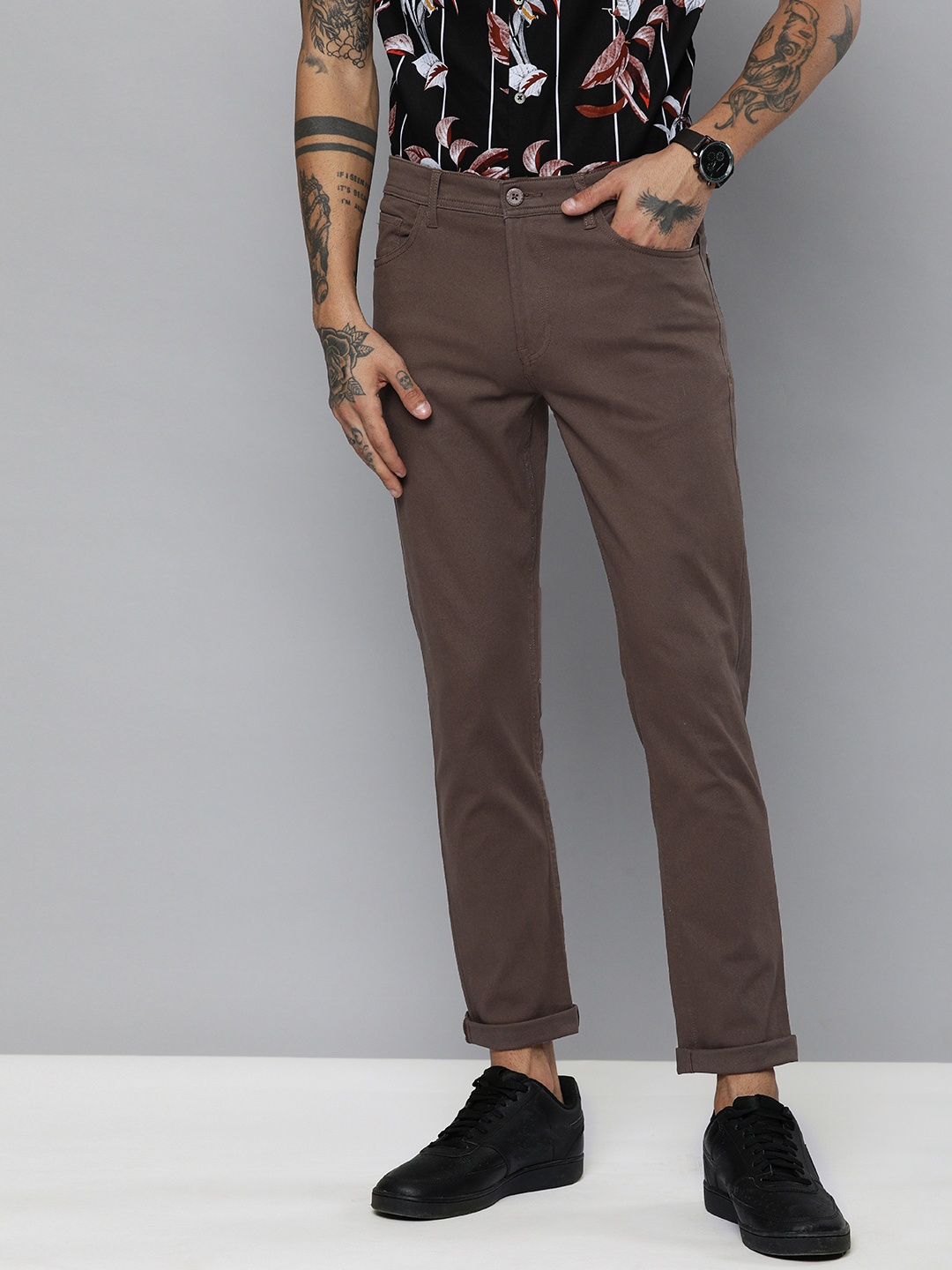 

The Indian Garage Co Men Brown Slim Fit Chinos Trousers