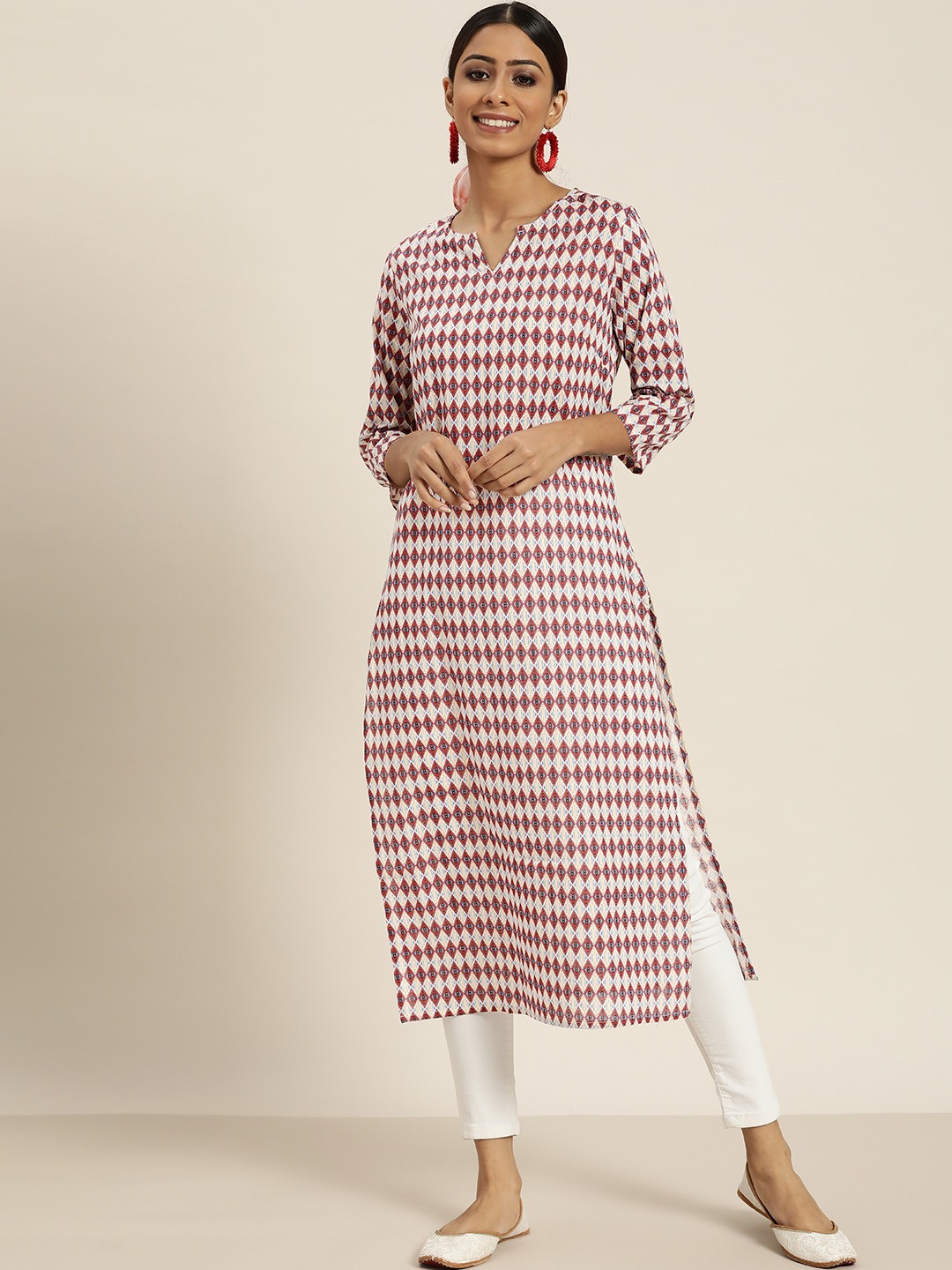

Sangria Women Off White & Maroon Geometric Printed Cotton Kurta