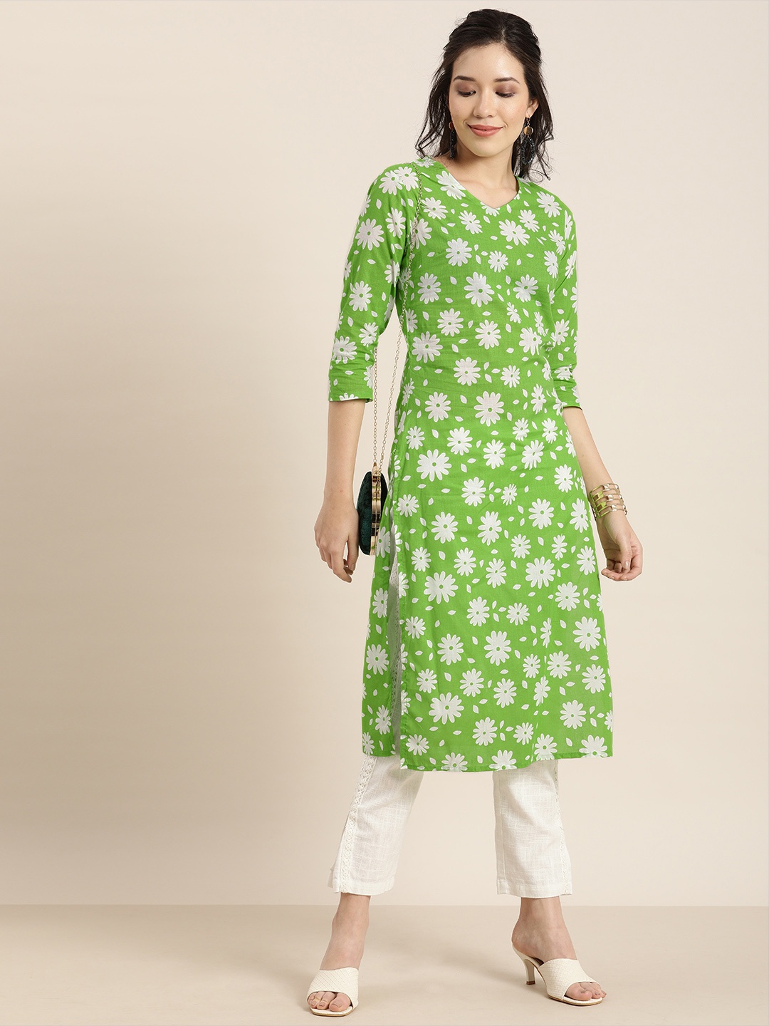 

Sangria Women Green & White Floral Printed Floral Kurta
