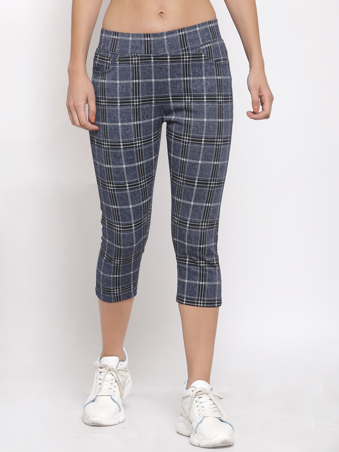 

Westwood Women Blue & Black Checked Skinny Fit Capris