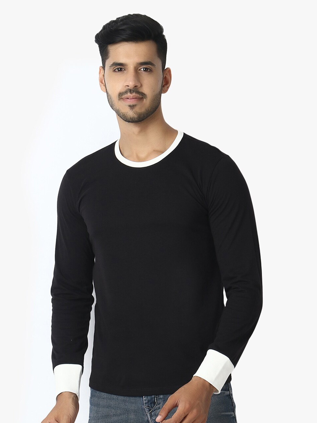 

LE BOURGEOIS Men Black White Colorblocked Regular Fit Cotton Pure Cotton T-shirt