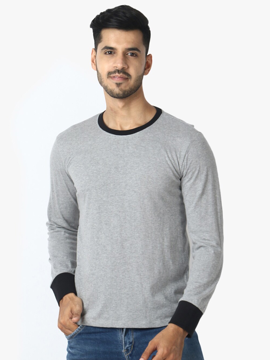 

LE BOURGEOIS Men Grey T-shirt
