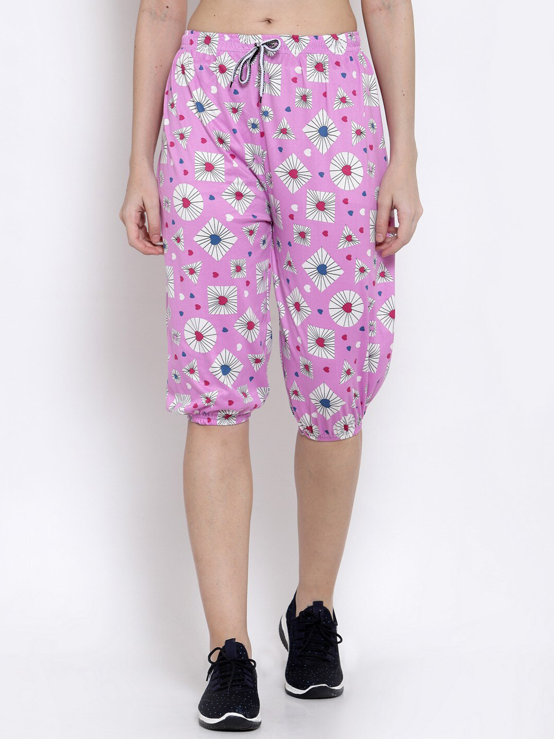 

KLOTTHE Women Purple & White Printed Capris