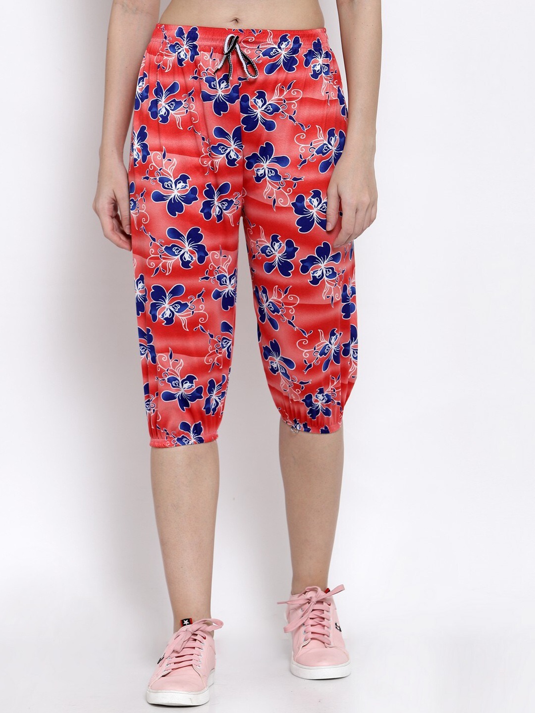 

KLOTTHE Women Red & Blue Printed Capris