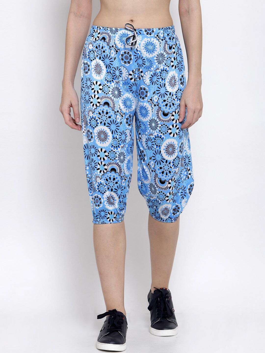 

KLOTTHE Women Blue Printed Capris
