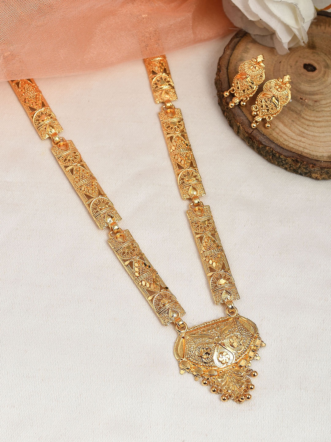 

Silvermerc Designs Gold-Plated Long Ranihar Jewellery Set
