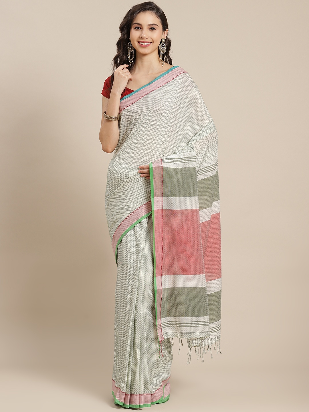 

ADITRI Off-White & Green Geometric Handloom Pure Cotton Saree