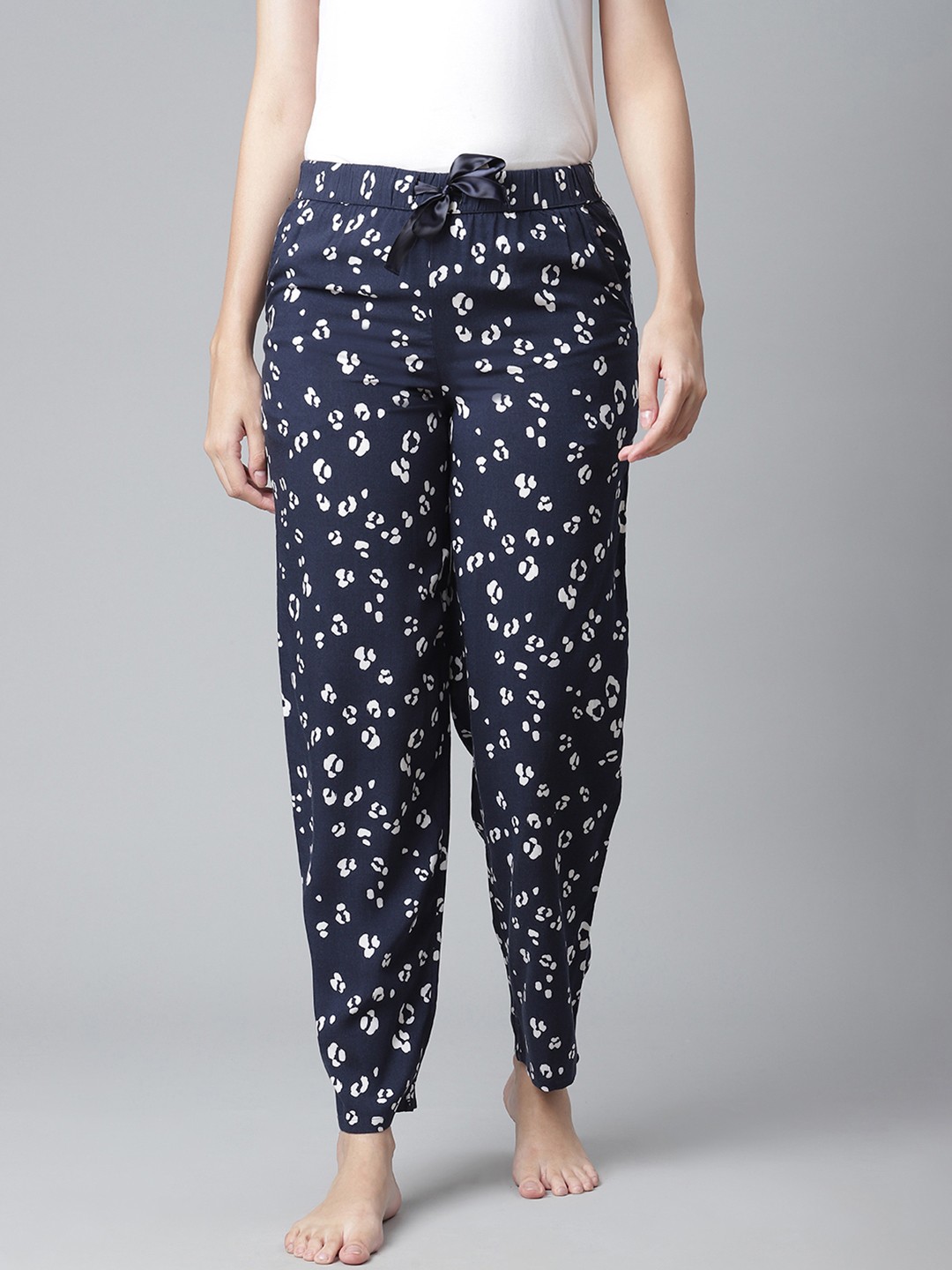 

Marks & Spencer Women Navy Blue & White Floral Printed Lounge Joggers