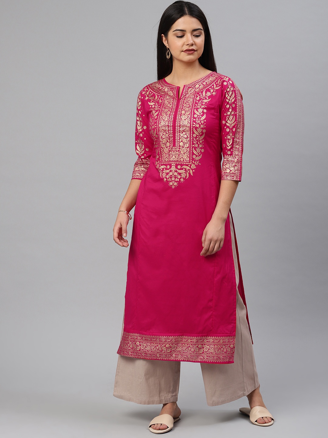 

Vishudh Fuchsia Foil Print Yoke Cotton Kurta