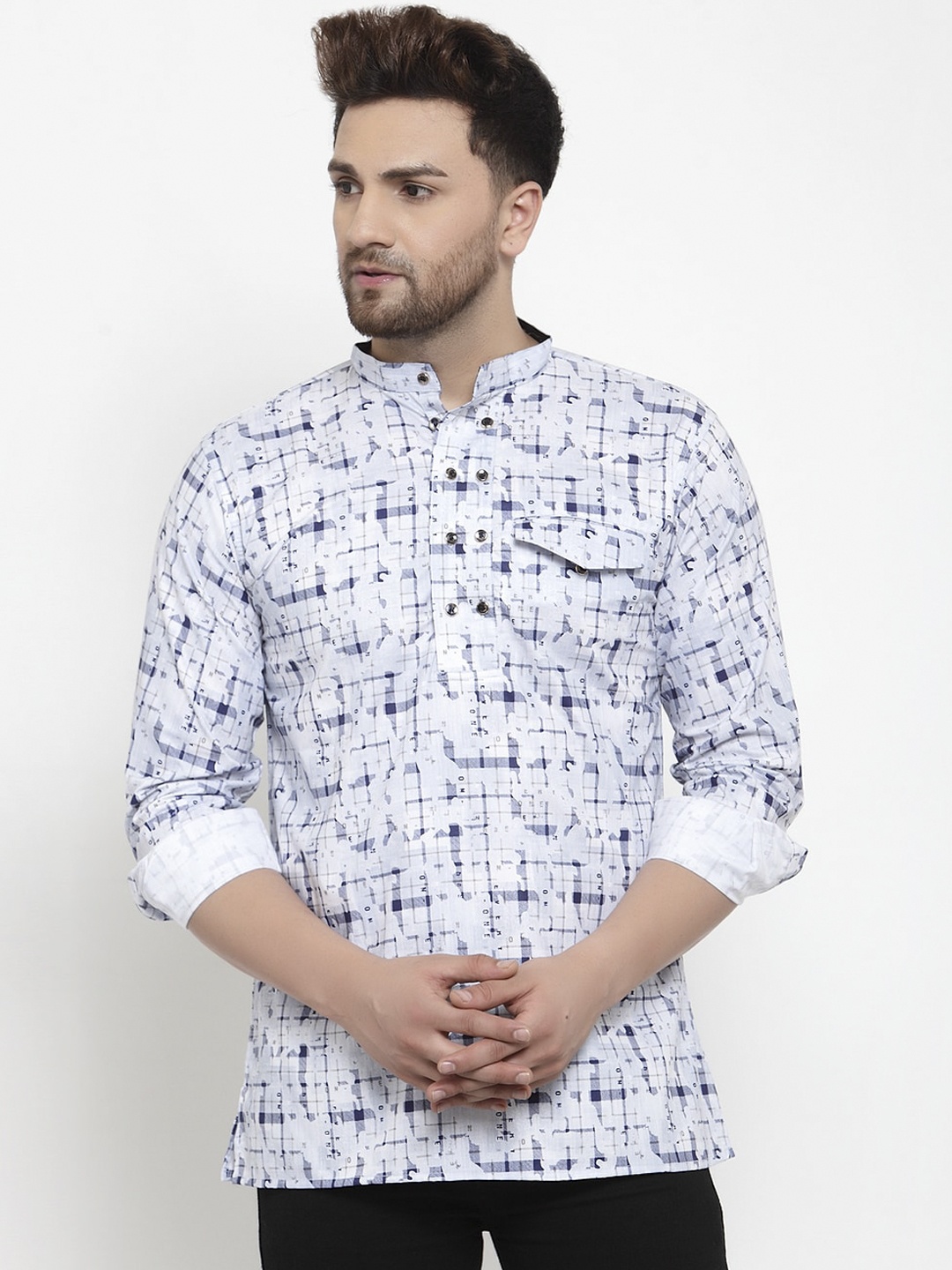 

KLOTTHE Men Off White & Blue Geometric Printed Kurta