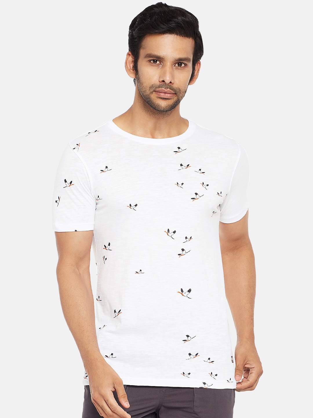 

Urban Ranger by pantaloons Men White Printed Slim Fit T-shirt