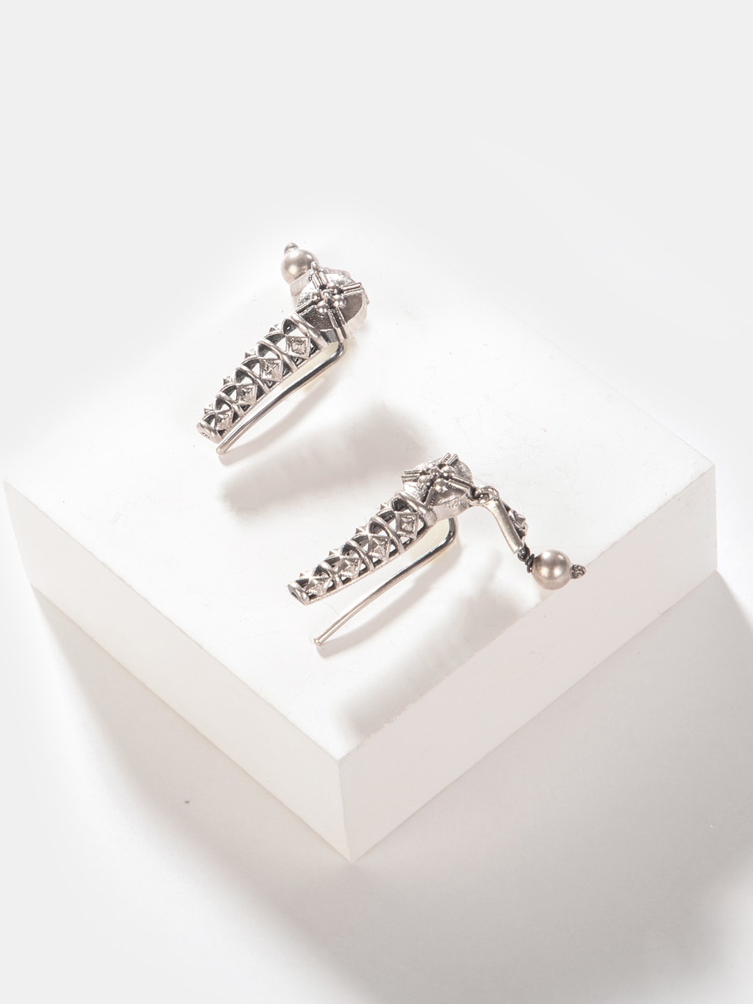 

SHAYA Oxidised Silver-Toned Handcrafted Tribal Hanswi Inspired Crawler Studs Earrings