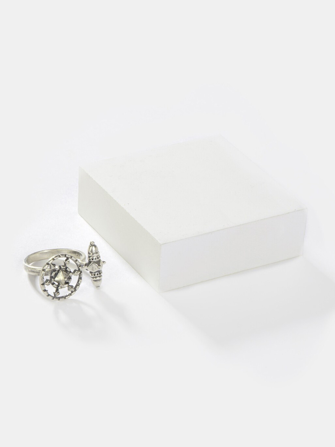 

SHAYA Oxidised Silver-Toned Akota Inspired Front Open Finger Ring