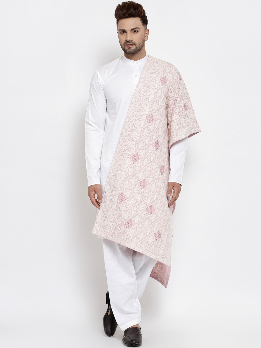 

MAXENCE Men White Linen Kurta with Pyjamas & With Dupatta