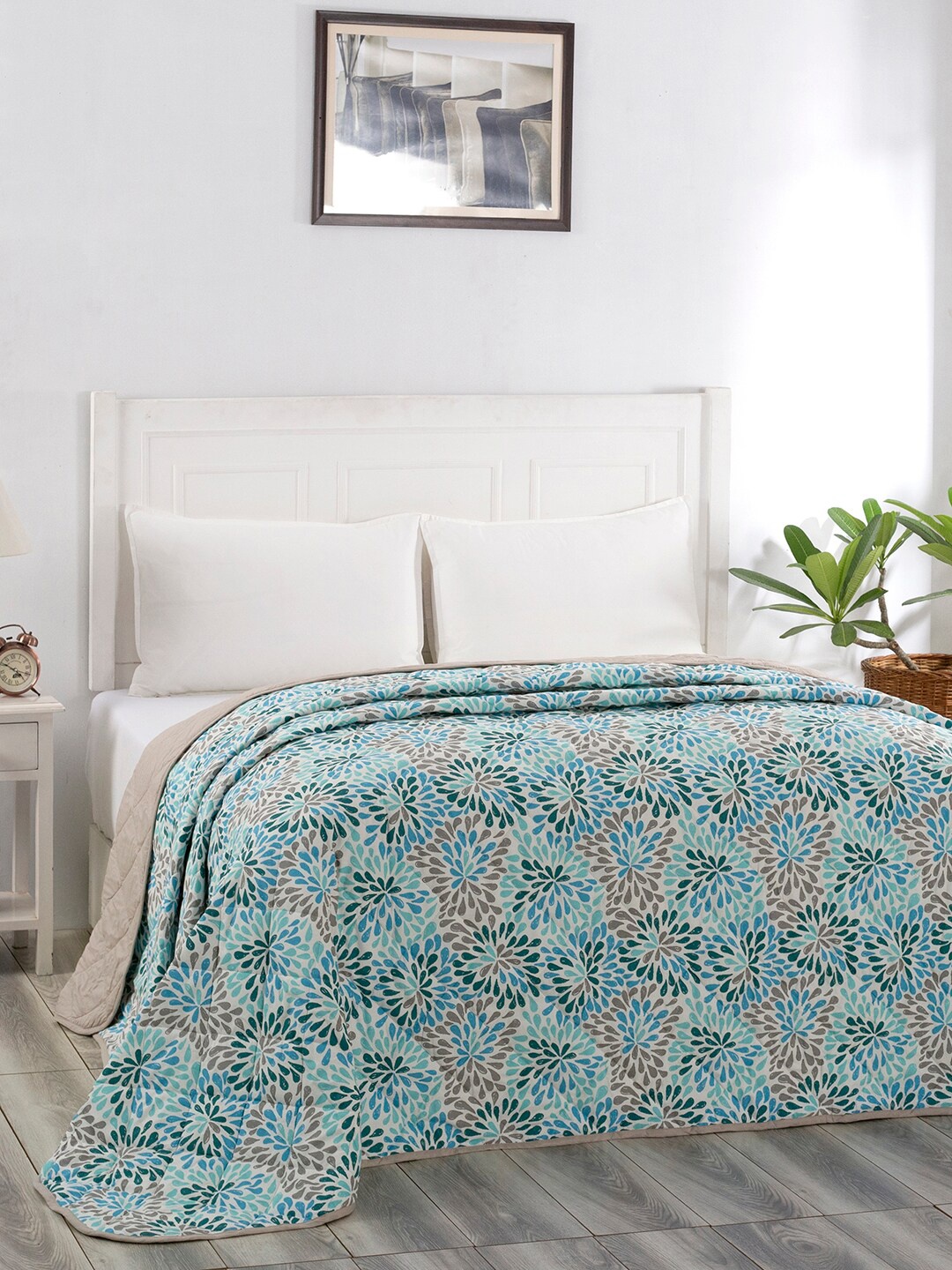 

In-House by maspar Blue & Brown Floral Summer 110 GSM Double Bed Quilt