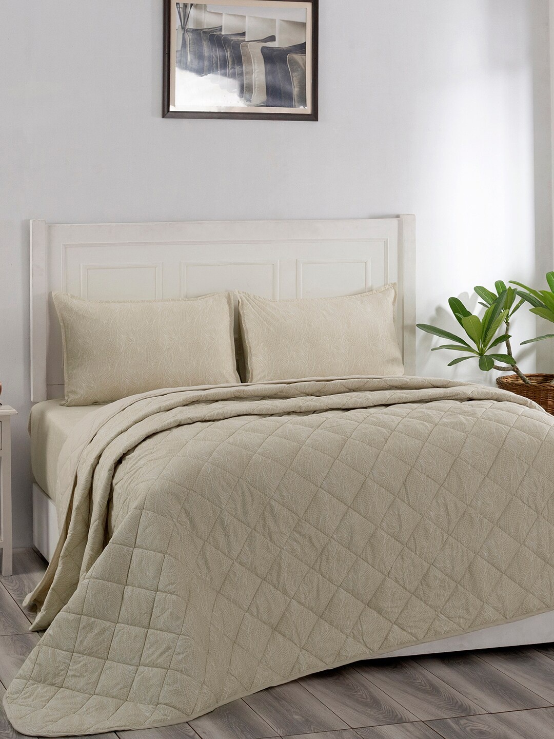 

In-House by maspar Beige Summer 110 GSM Double Bed Bedding Set