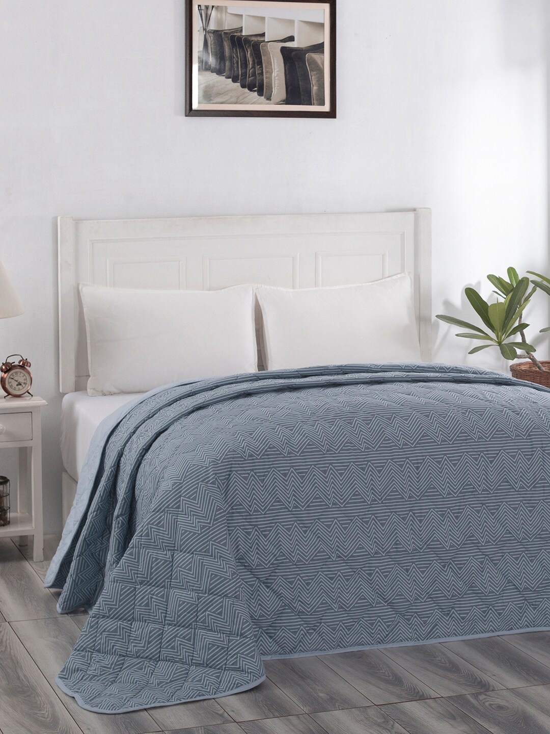 

In-House by maspar Blue Striped Summer 110 GSM Cotton Double Bed Quilt