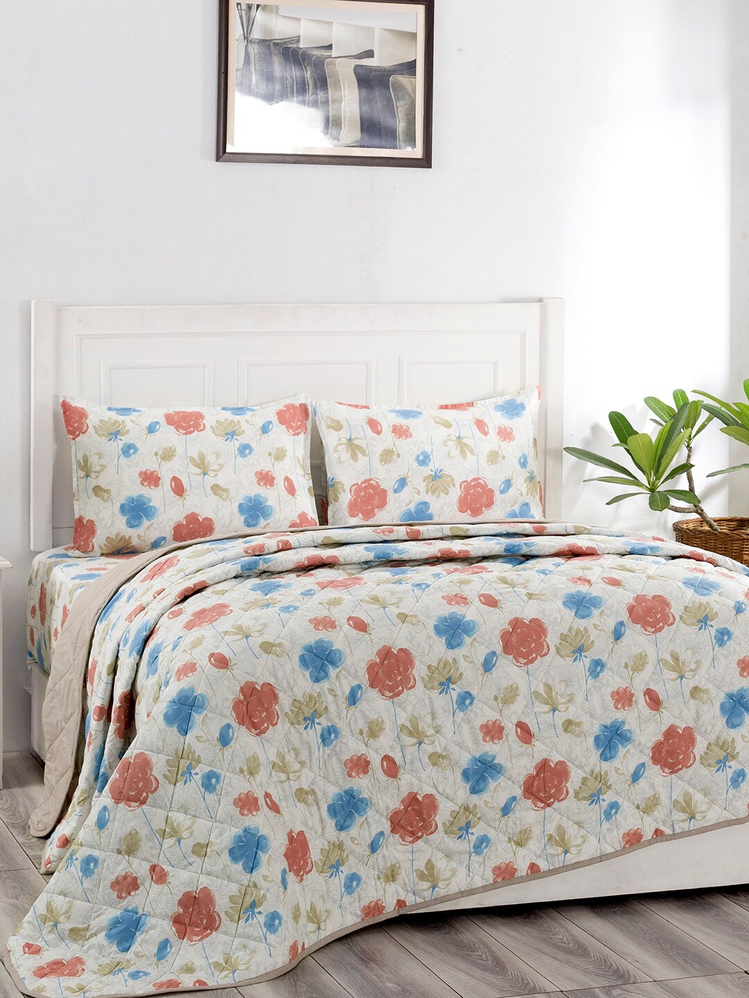 

In-House by maspar Off White & Red Floral Summer 110 GSM Double Bedding Set with Pillow Covers