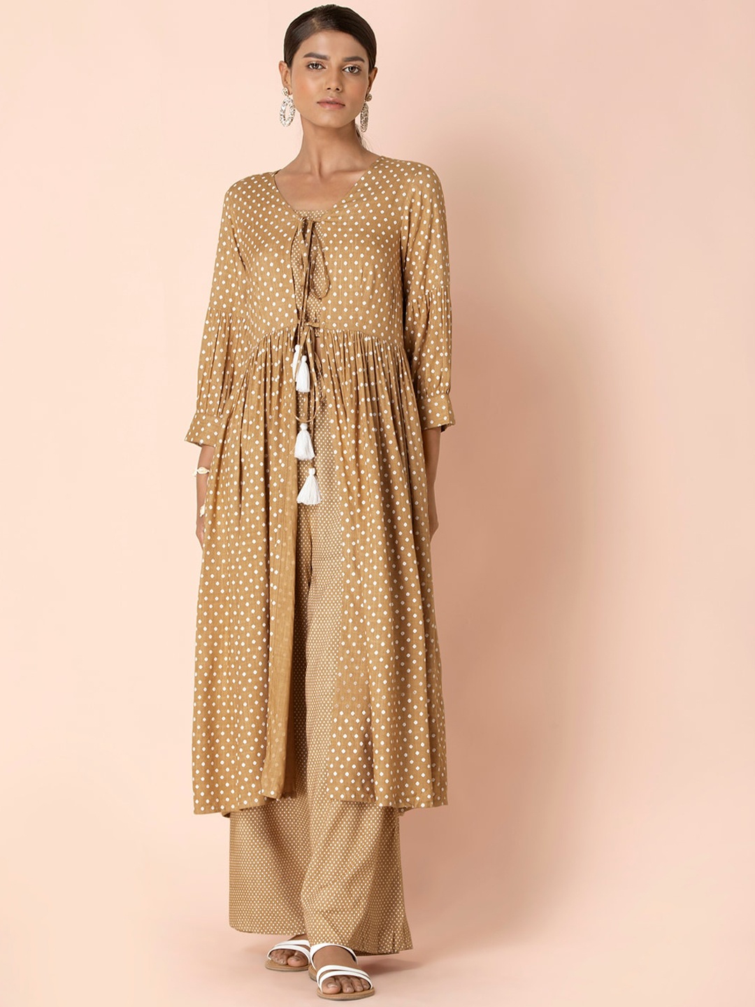 

Earthen BY INDYA Beige Polka Pants Set with Jacket