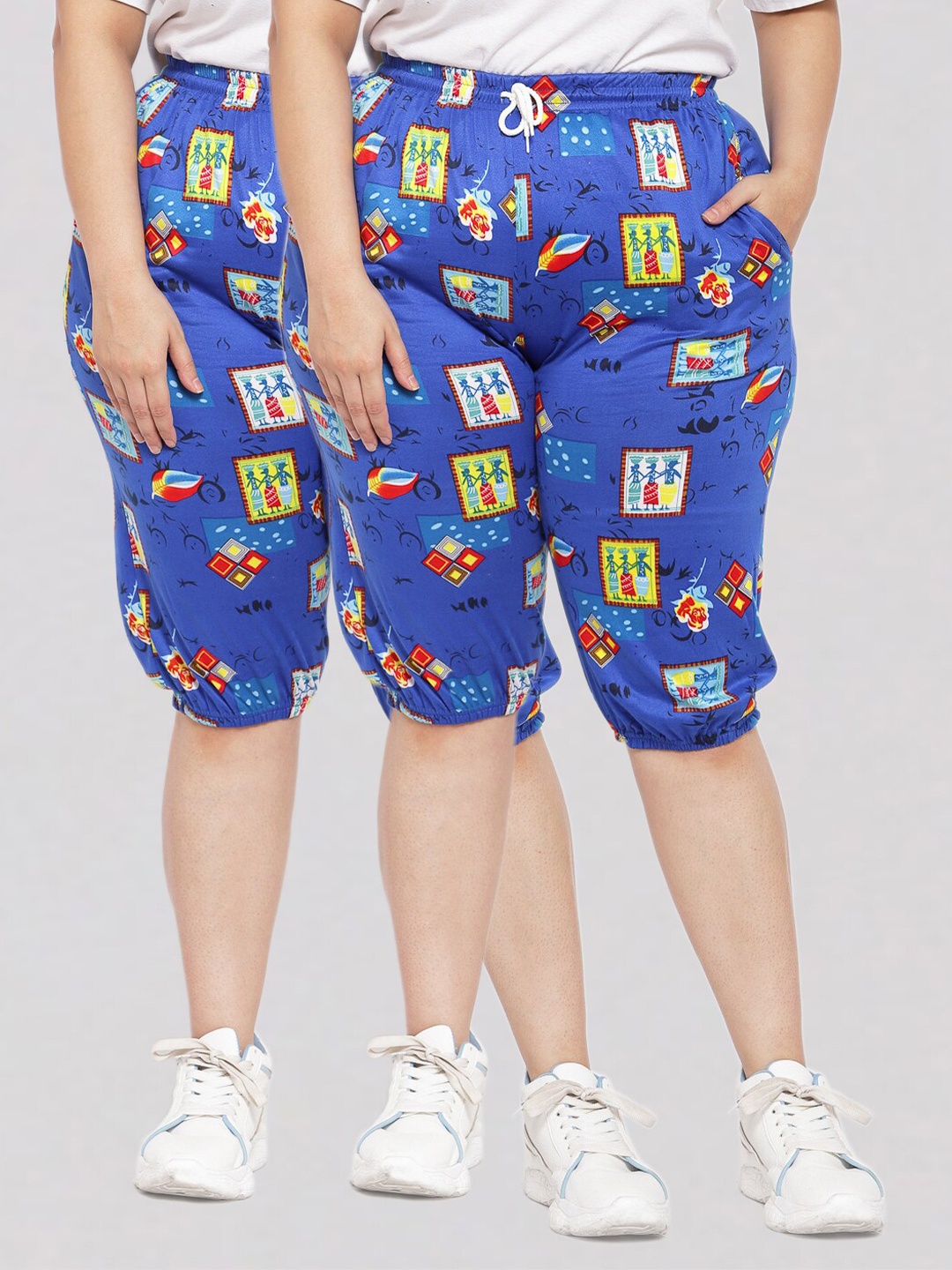 

KLOTTHE Women Set of 2 Blue Printed Capris
