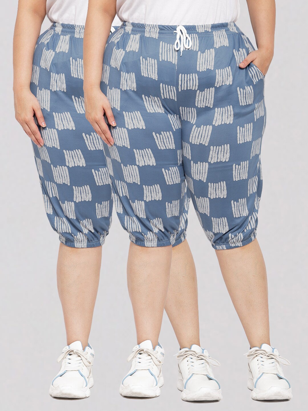 

KLOTTHE Women Set of 2 Blue & Grey Printed Capris