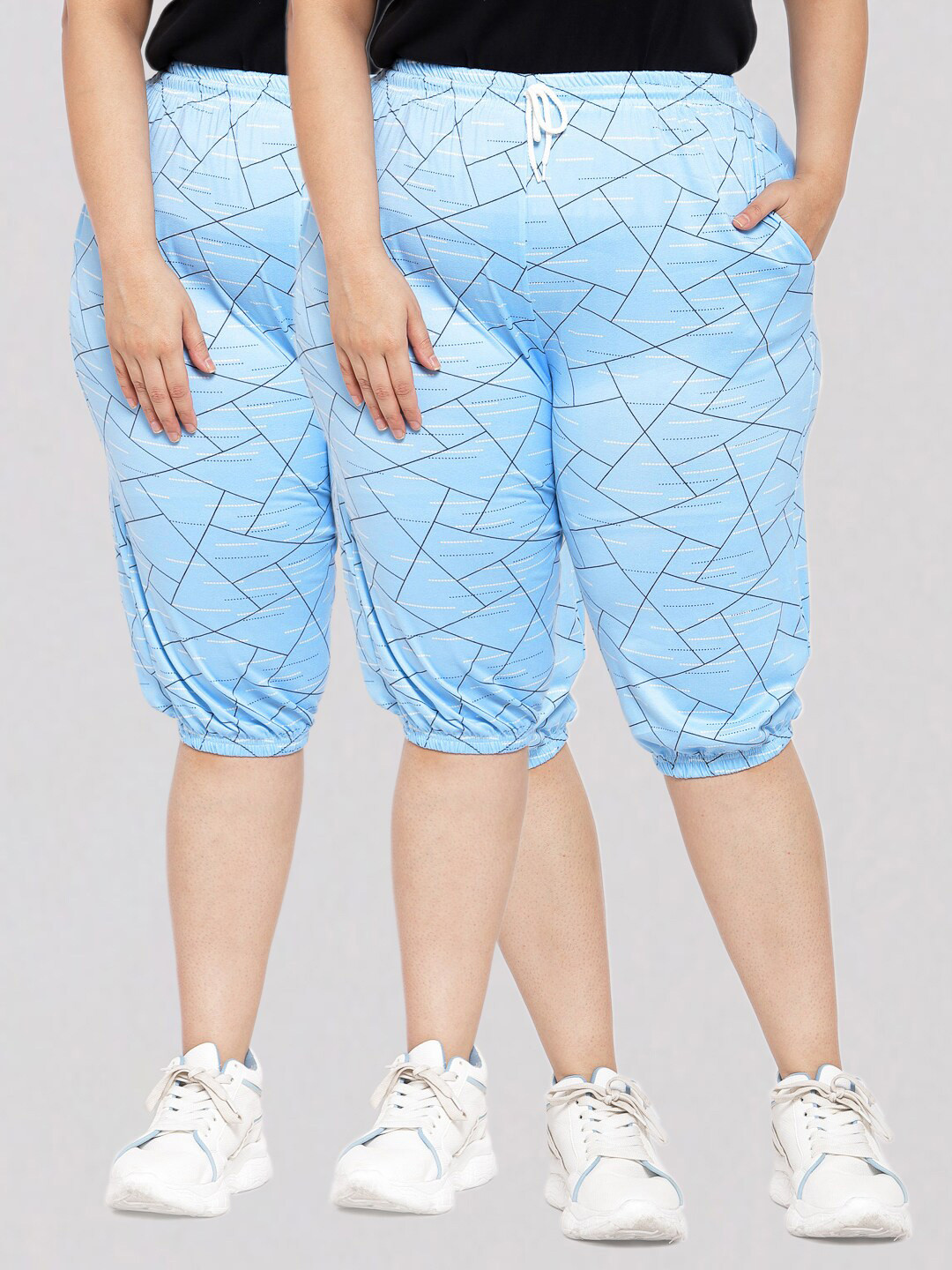 

KLOTTHE Women Set of 2 Blue Printed Capris