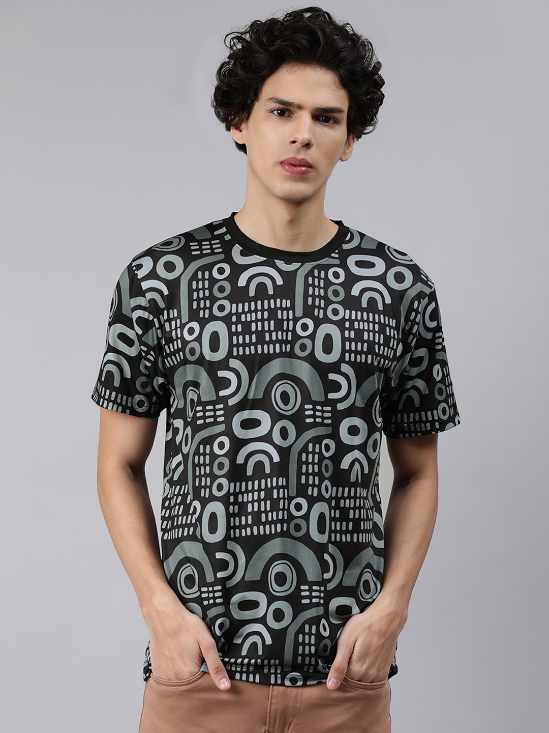 

mezmoda Men Black & Grey Printed Dry-Fit T-shirt