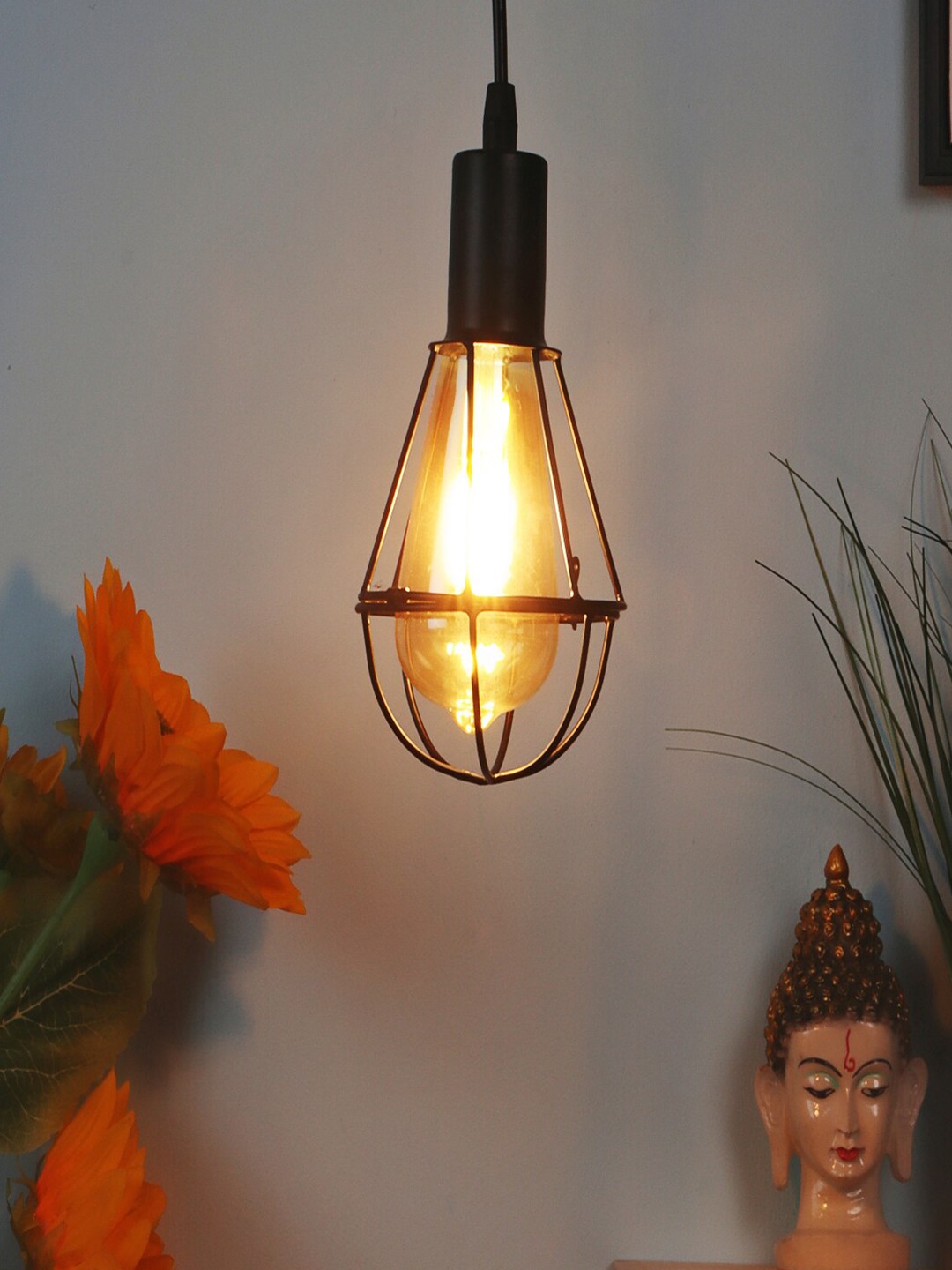 

MFD HOME FURNISHING Black & Gold-Toned Iron Quirky Pendant Light