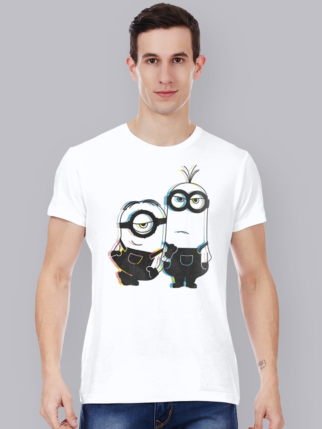

Free Authority Men White & Black Minions Printed Monochrome T-shirt