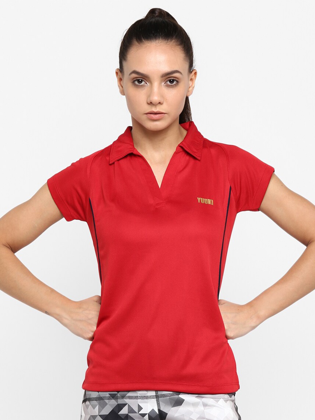

Yuuki Women Red Polo Collar Slim Fit T-shirt