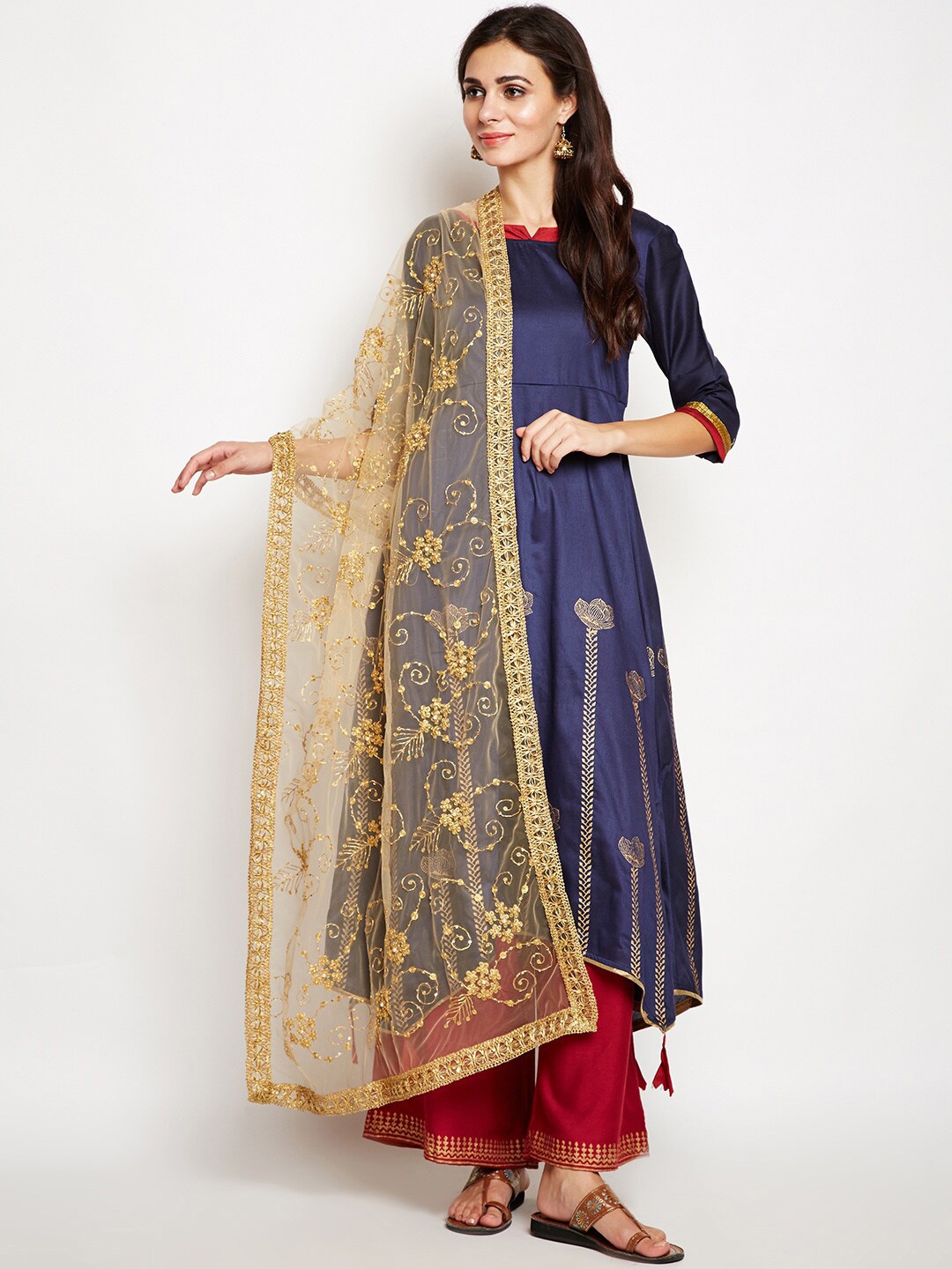 

Studio Rasa Beige & Gold-Toned Embroidered Dupatta