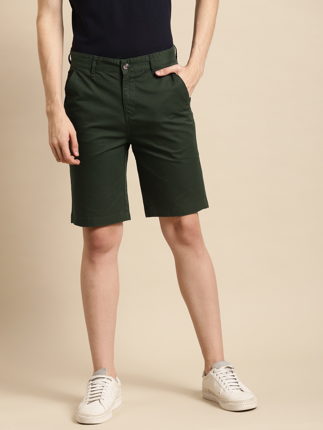 

United Colors of Benetton Men Green Slim Fit Solid Shorts