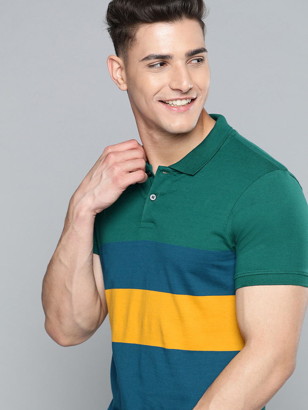 

Mast & Harbour Men Navy Blue & Green Cotton Colourblocked Polo Collar T-shirt