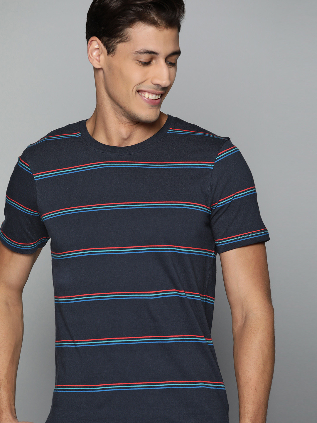 

M&H Easy Men Sustainable Navy Blue & Red Striped Pure Cotton T-shirt