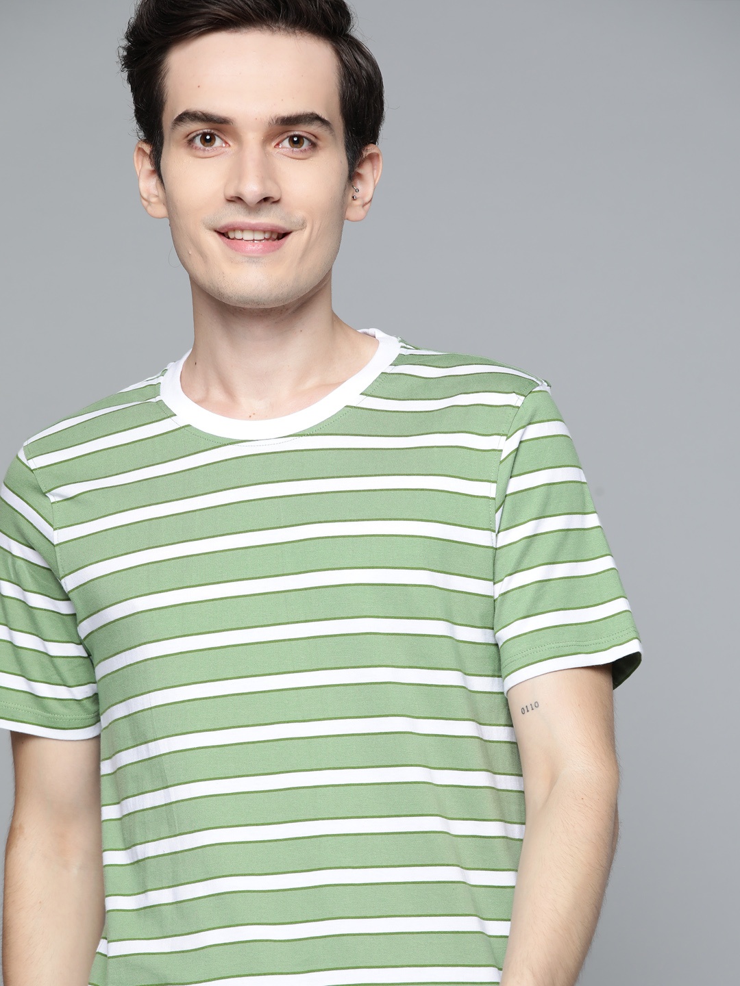 

M&H Easy Men Green & White Striped Pure Cotton T-shirt