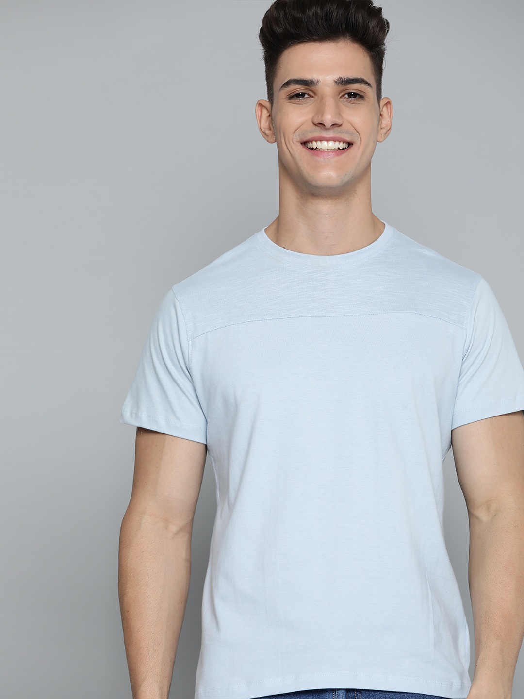 

Mast & Harbour Men Blue Cotton T-shirt