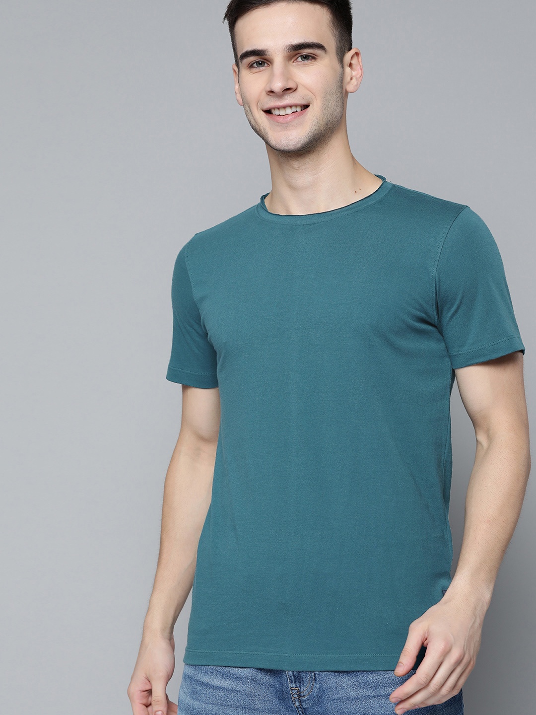 

Mast Harbour Men Teal Blue Pure Cotton Solid Pure Cotton T-shirt