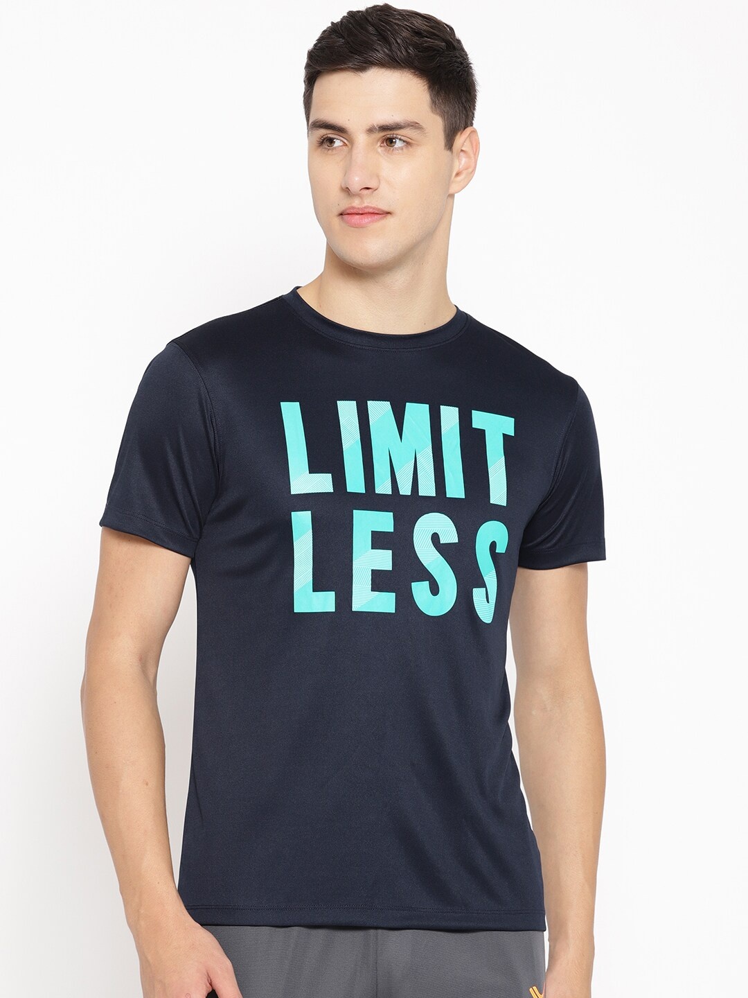 Yuuki Men Navy Blue & Turquoise Blue Typography Printed T-shirt