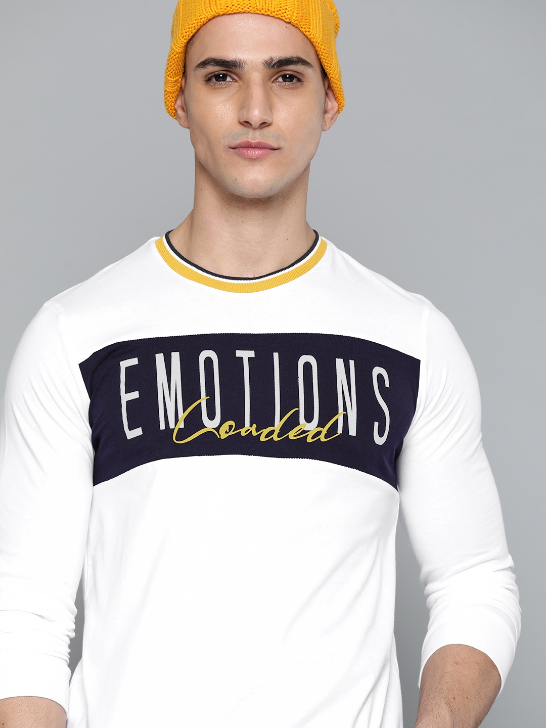 

Kook N Keech Men White & Navy Blue Cotton Typography Printed T-shirt