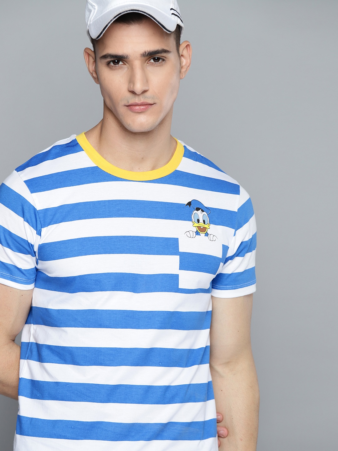 

Kook N Keech Disney Men Blue & White Pure Cotton Donald Duck Printed T-shirt