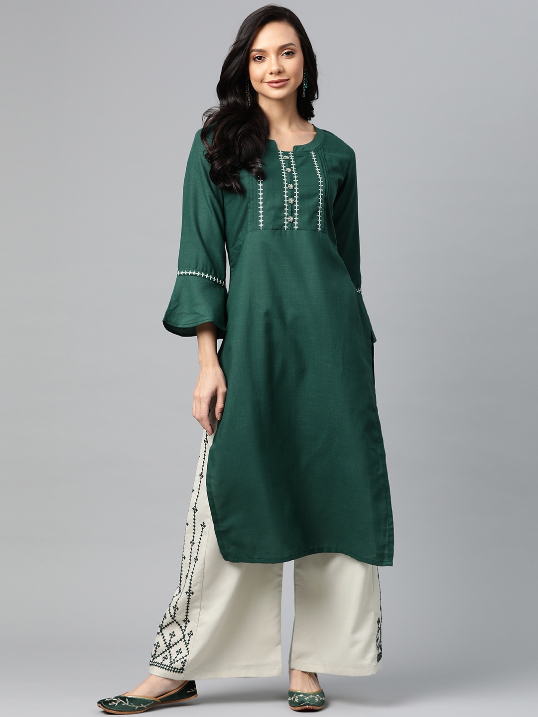 

AHIKA Women Green & Off-White Yoke Design Regular Pure Cotton Kurta with Palazzos