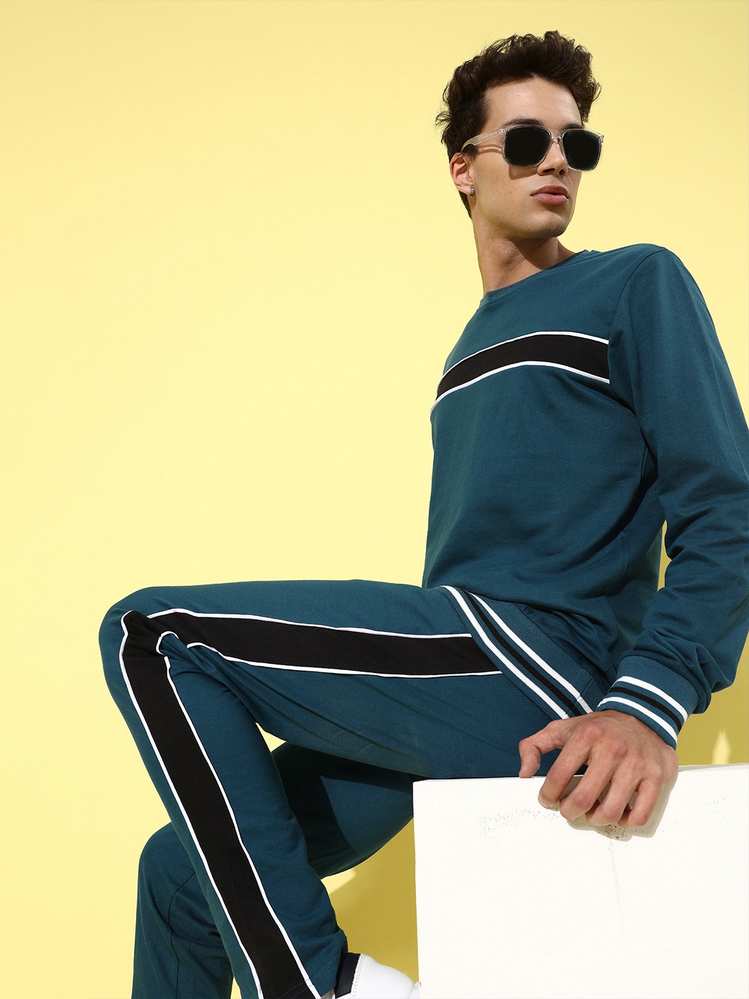 

M&H Easy Men Striking Teal Striped T-shirt with Trousers