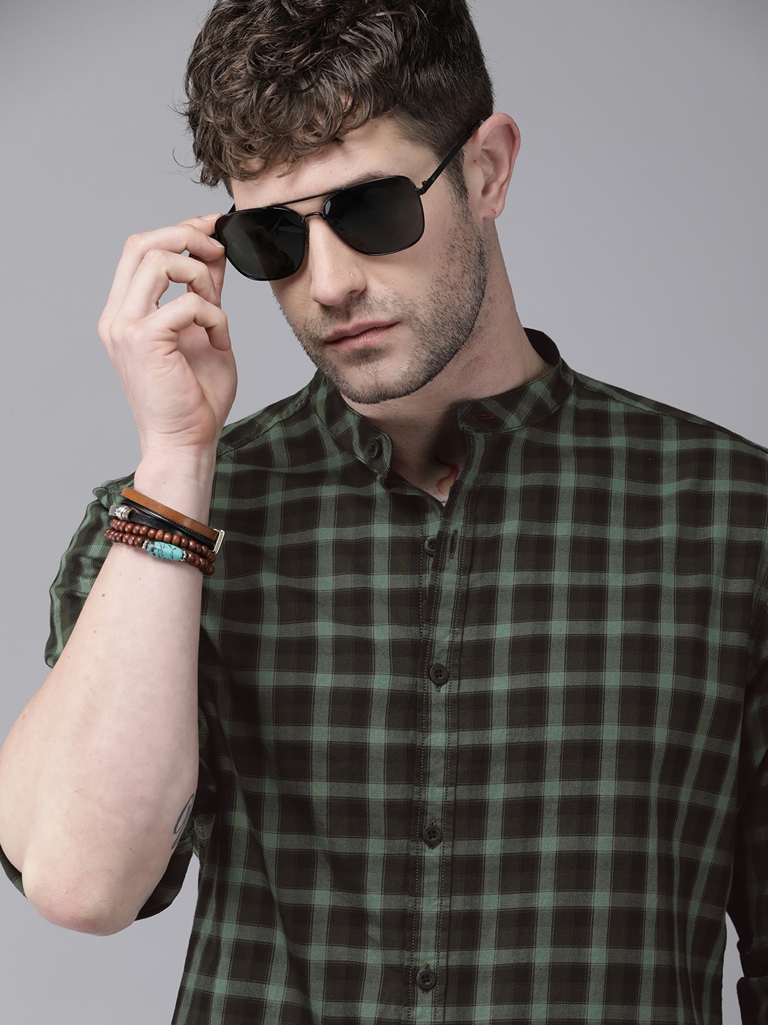 

Roadster Men Green & Black Opaque Checked Casual Shirt