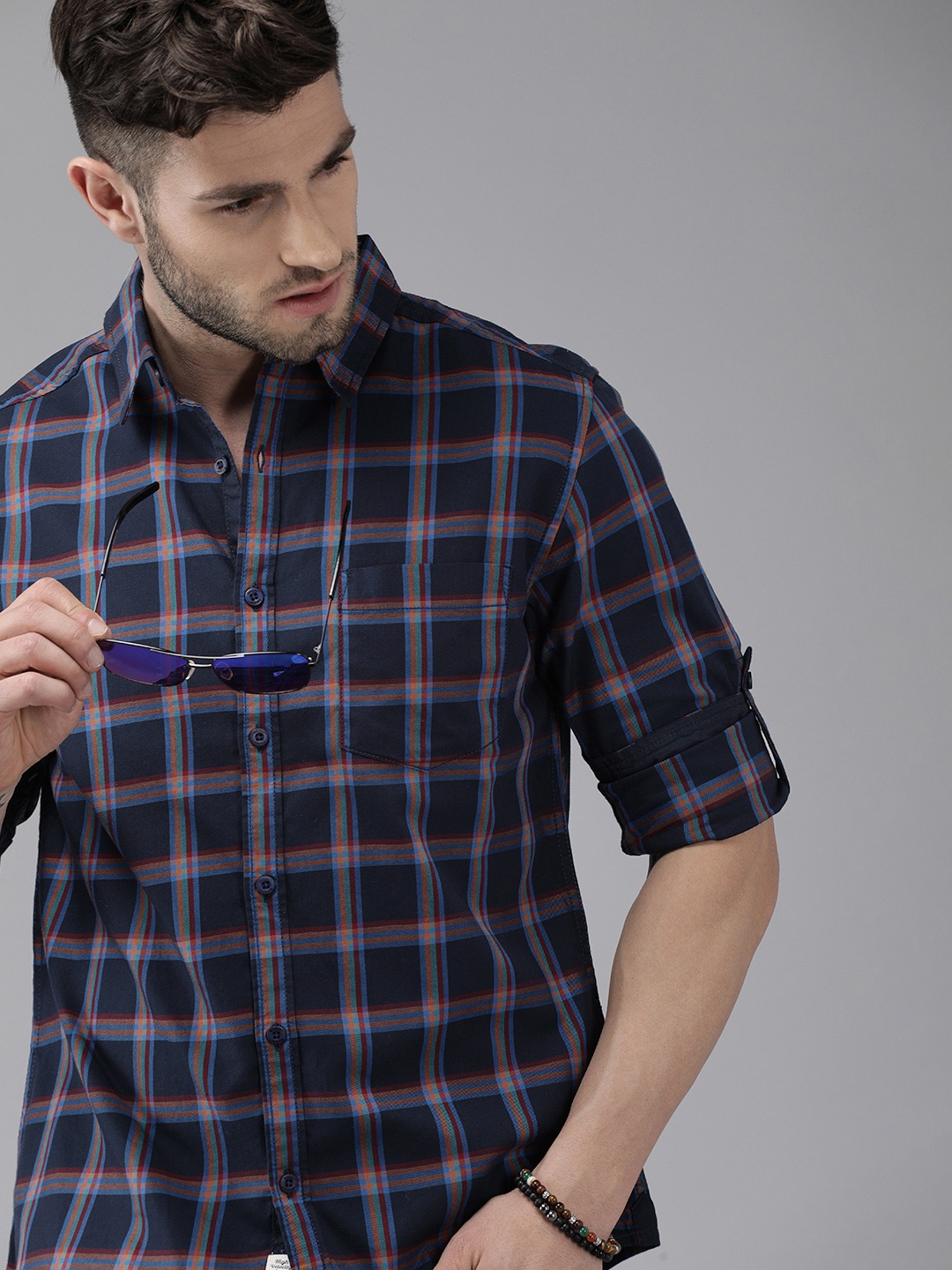 

Roadster Men Navy Blue Checked Regular Fit Pure Cotton Casual Shirt