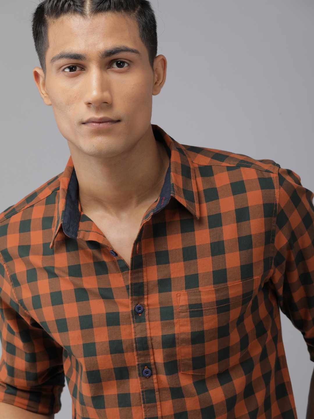 

Roadster Men Orange & Teal Green Gingham Checks Opaque Checked Casual Shirt