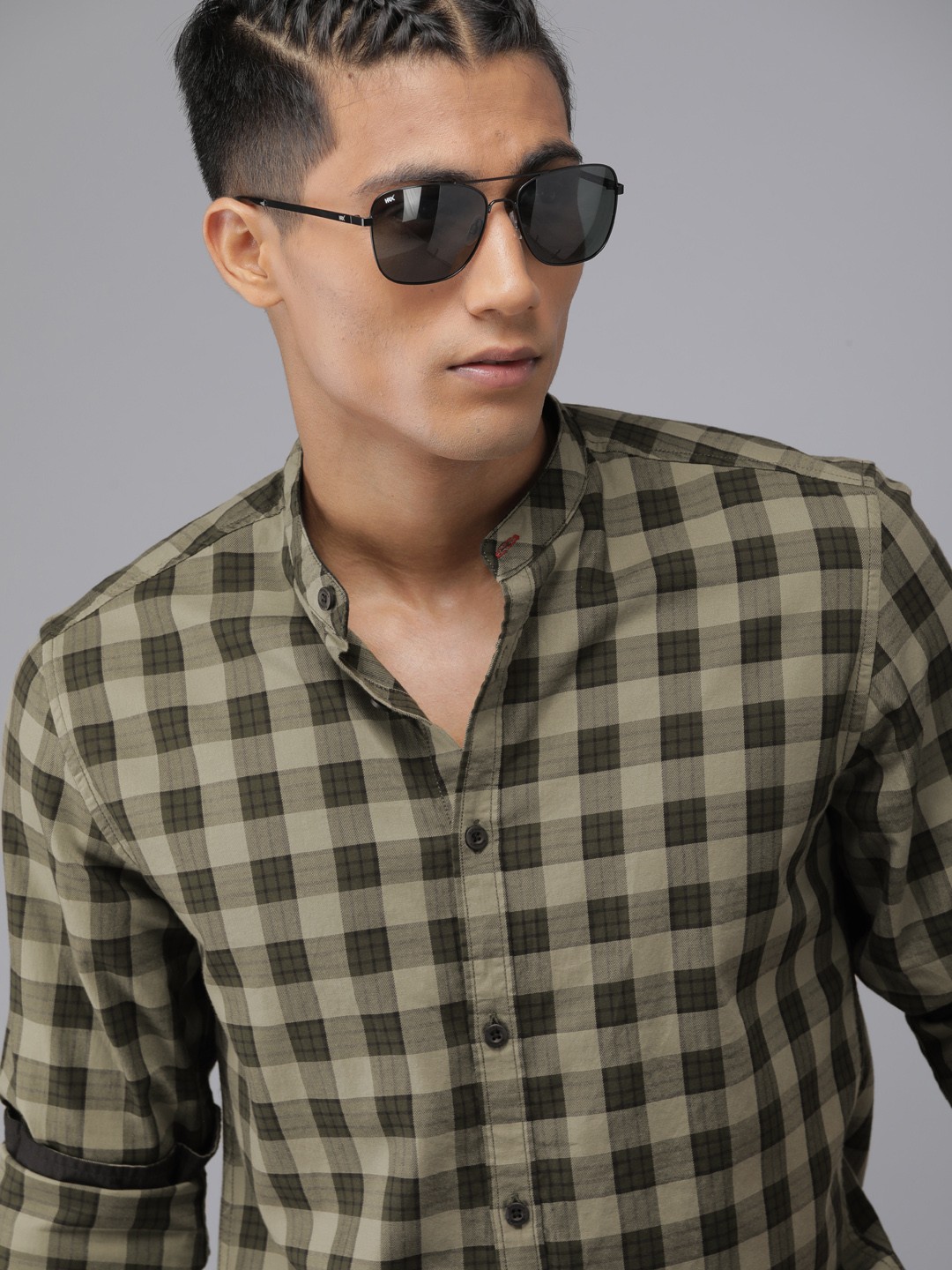 

Roadster Men Olive Green Gingham Checks Opaque Checked Casual Shirt