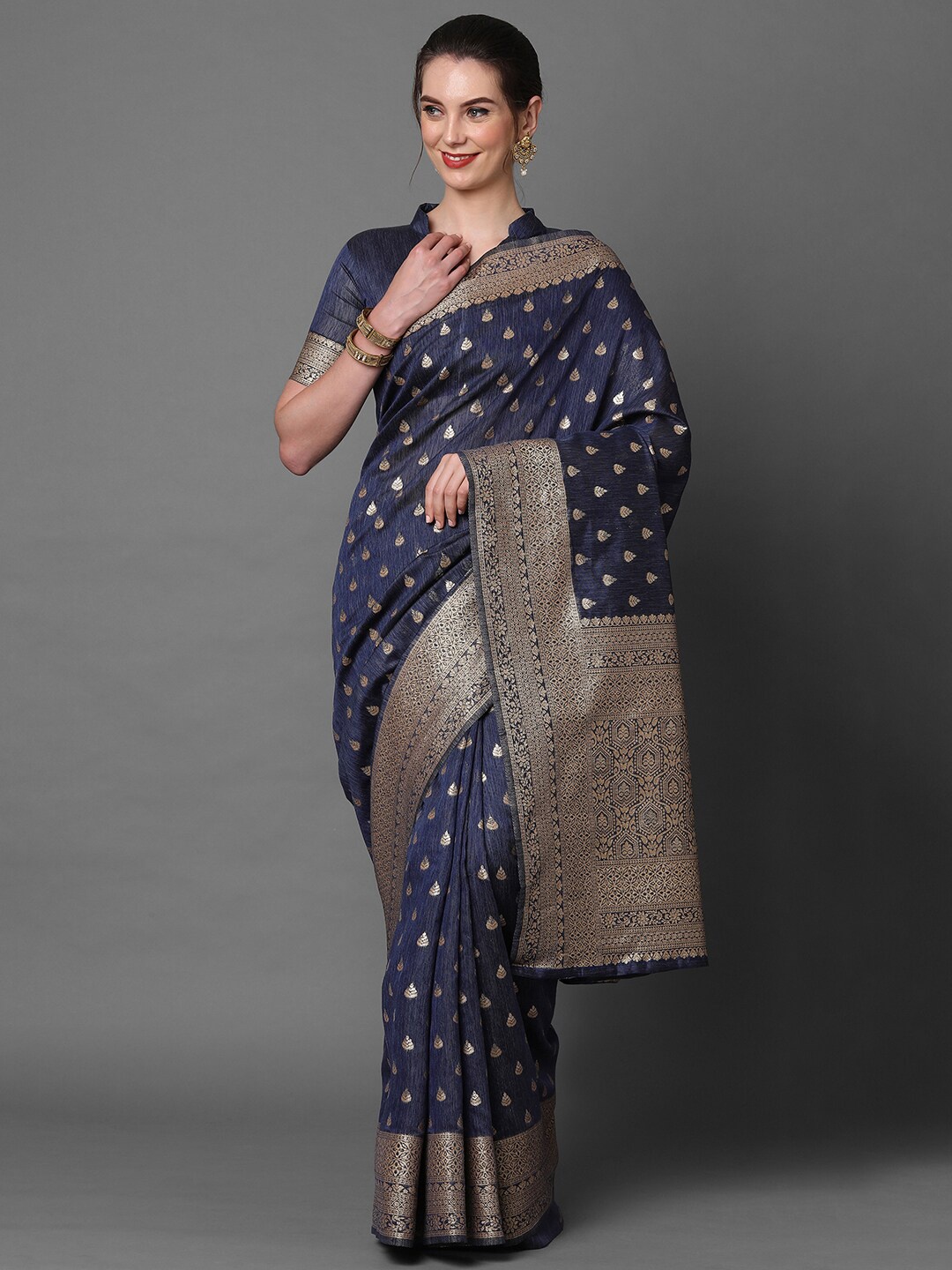 

Mitera Navy Blue & Gold-Toned Floral Banarasi Saree