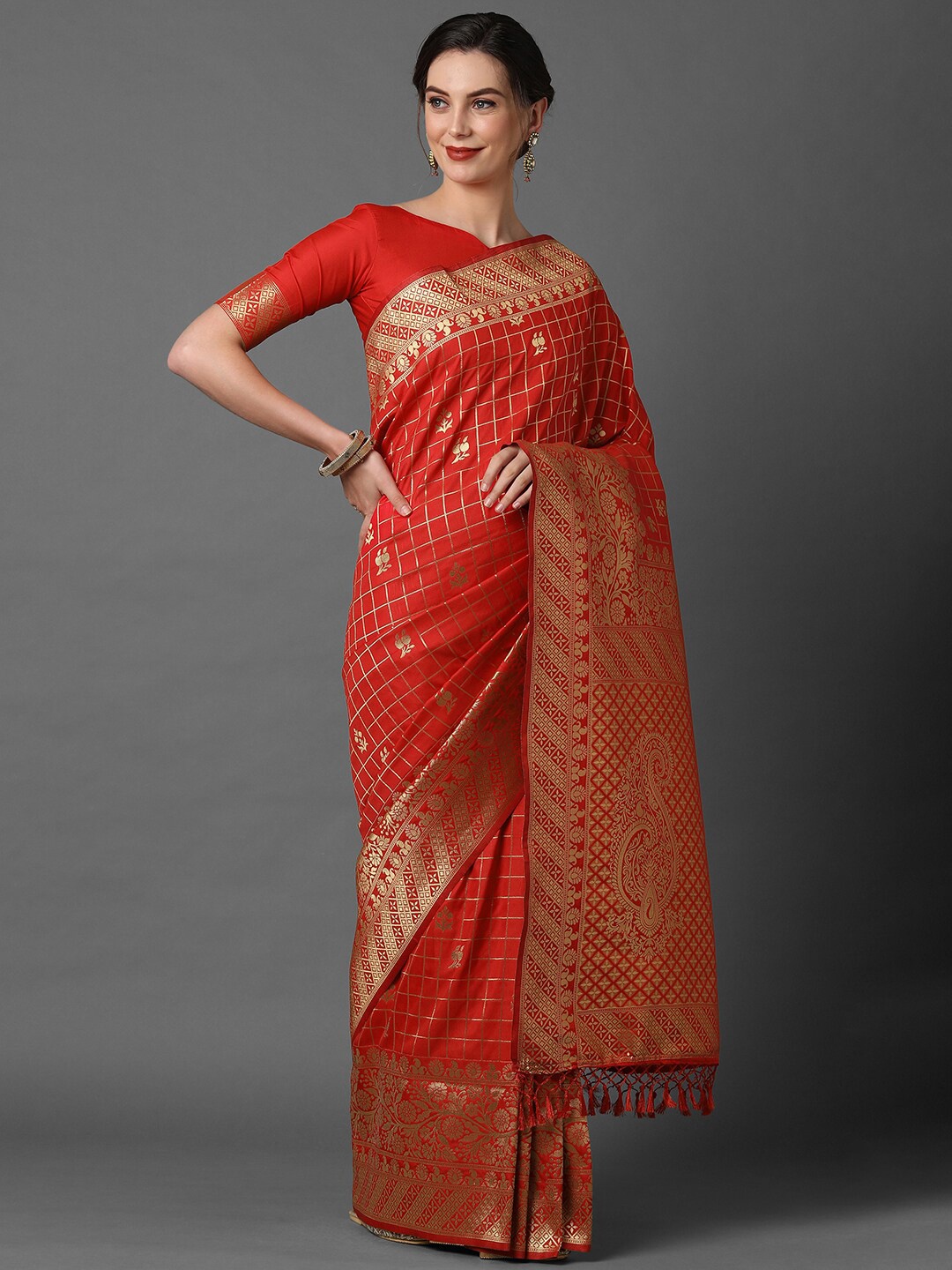 

Mitera Red & Gold-Toned Checked Zari Silk Blend Banarasi Saree